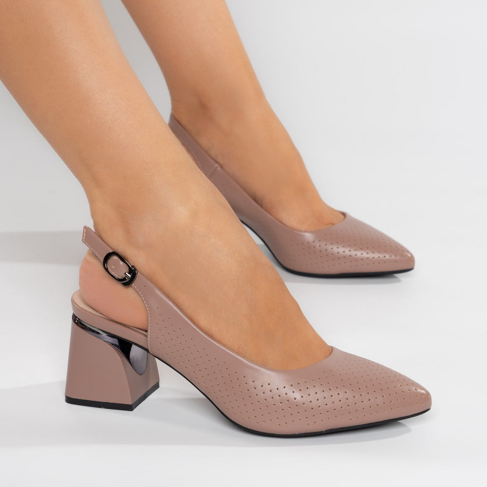 
                      
                        Pantofi Decupati cu Toc Mic Patrat 6cm - Noemi Nude
                      
                    