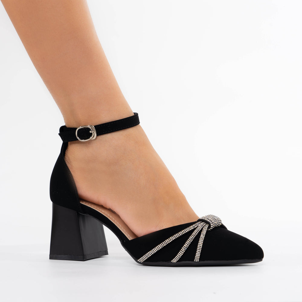 
                      
                        Pantofi Eleganti Cu Toc Mic Accesorizati cu Strasuri - Gratiela Negri
                      
                    
