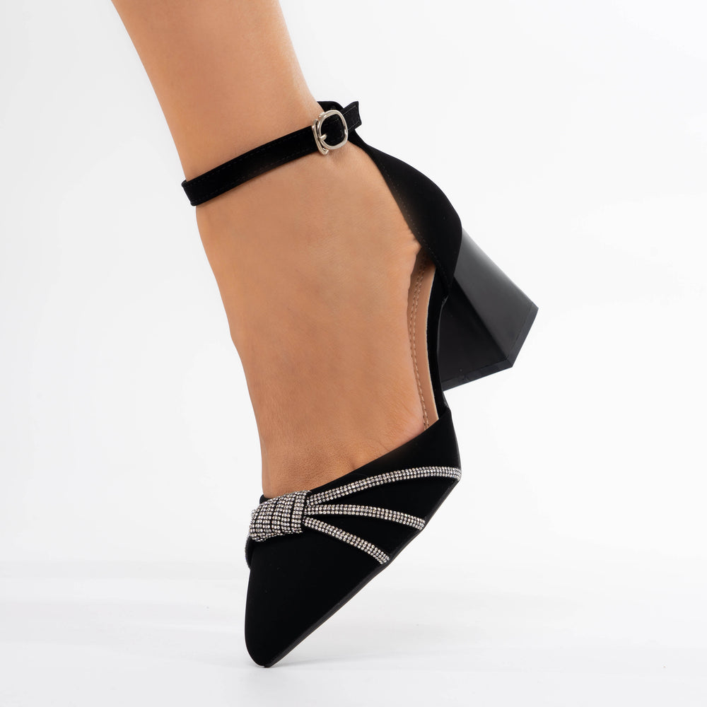
                      
                        Pantofi Eleganti Cu Toc Mic Accesorizati cu Strasuri - Gratiela Negri
                      
                    