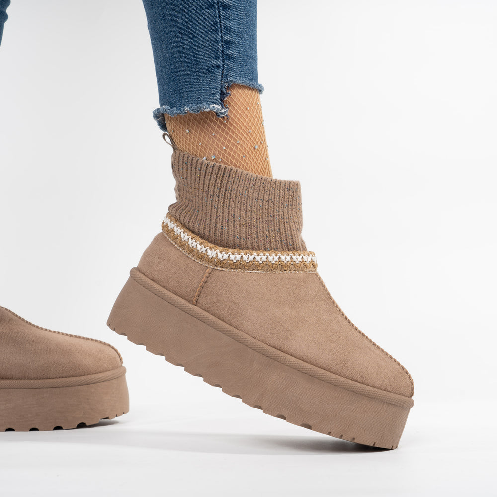 
                      
                        Ghete tip Ug Imblanite Cu Ciorap Elastic - Vivianne Khaki
                      
                    