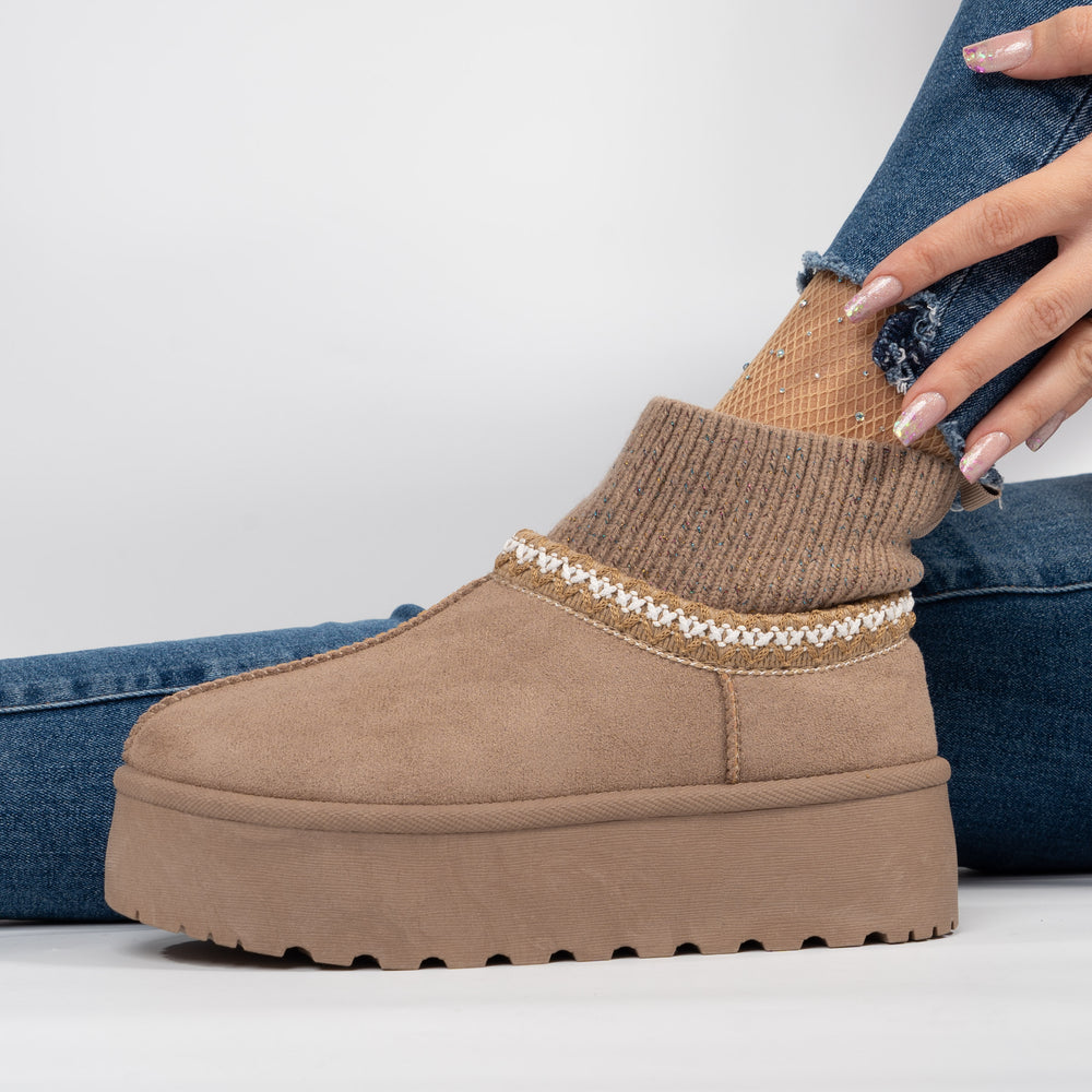 
                      
                        Ghete tip Ug Imblanite Cu Ciorap Elastic - Vivianne Khaki
                      
                    