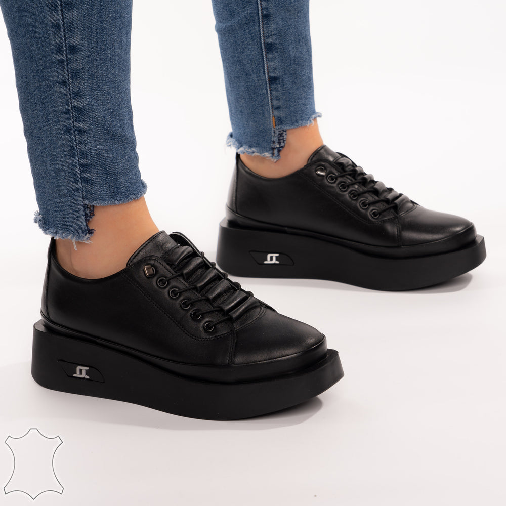 
                      
                        Pantofi Casual Din Piele Naturala Cu Sireturi Decorative Si Talpa Oversize - Gloria Negri
                      
                    