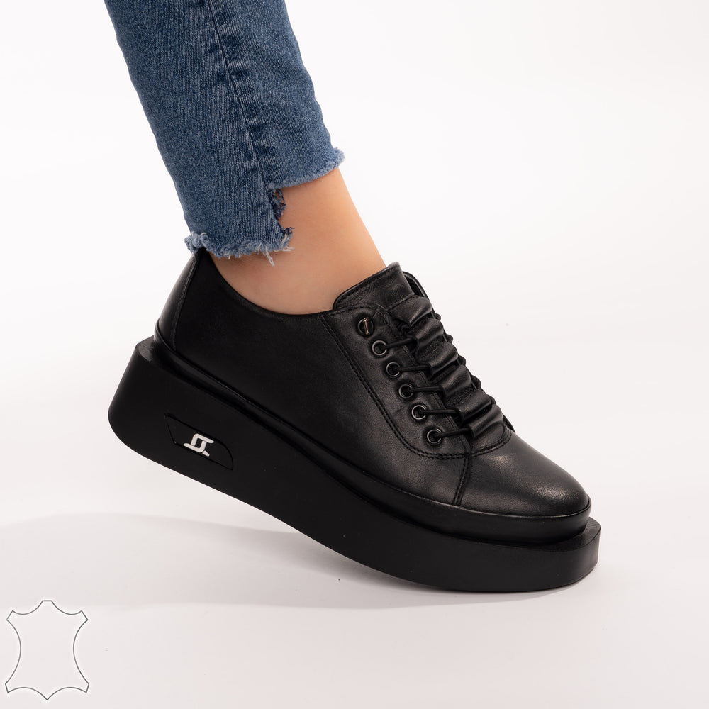 
                      
                        Pantofi Casual Din Piele Naturala Cu Sireturi Decorative Si Talpa Oversize - Gloria Negri
                      
                    