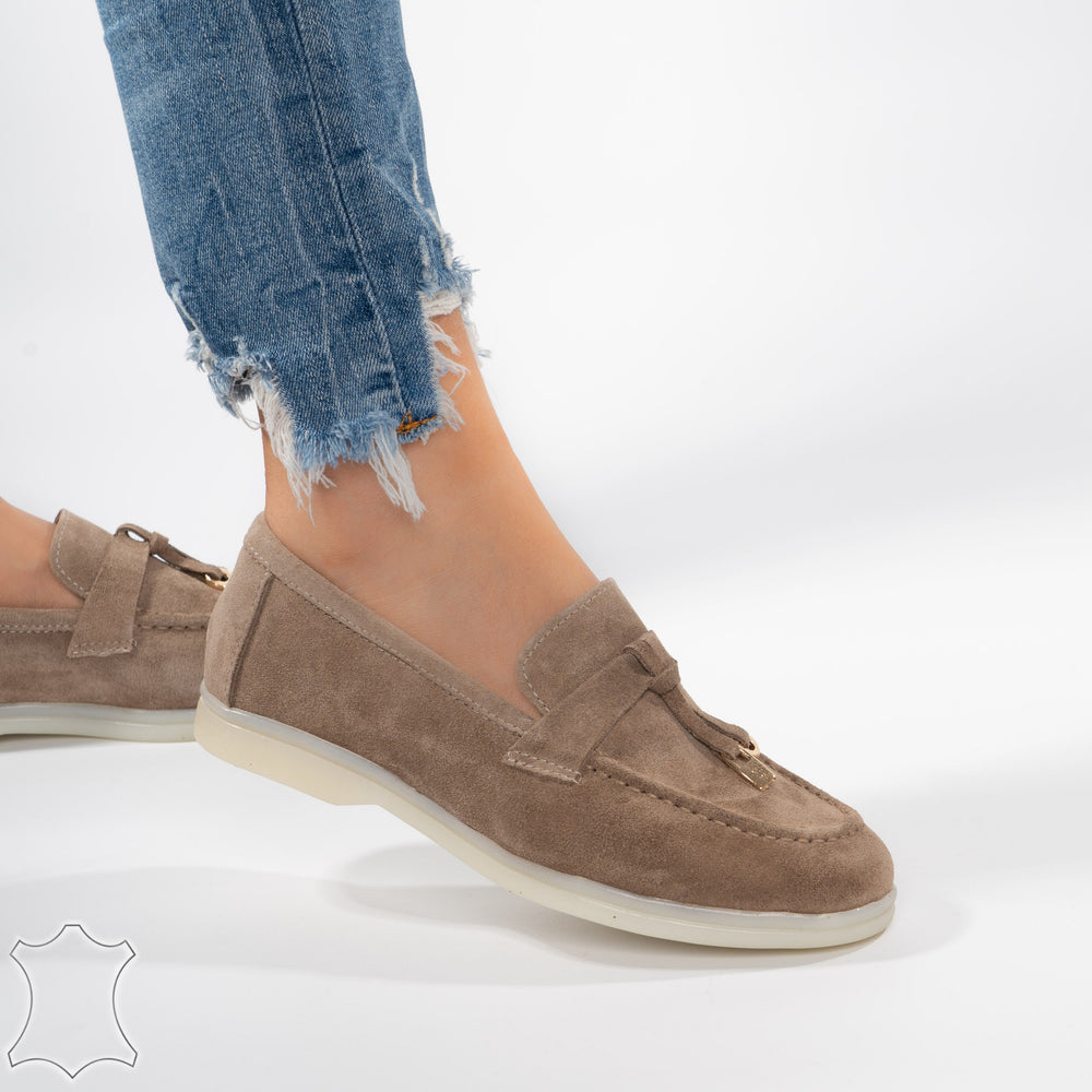 
                      
                        Mocasini Loafers Din Piele Intoarsă Suede - Alia Taupe
                      
                    