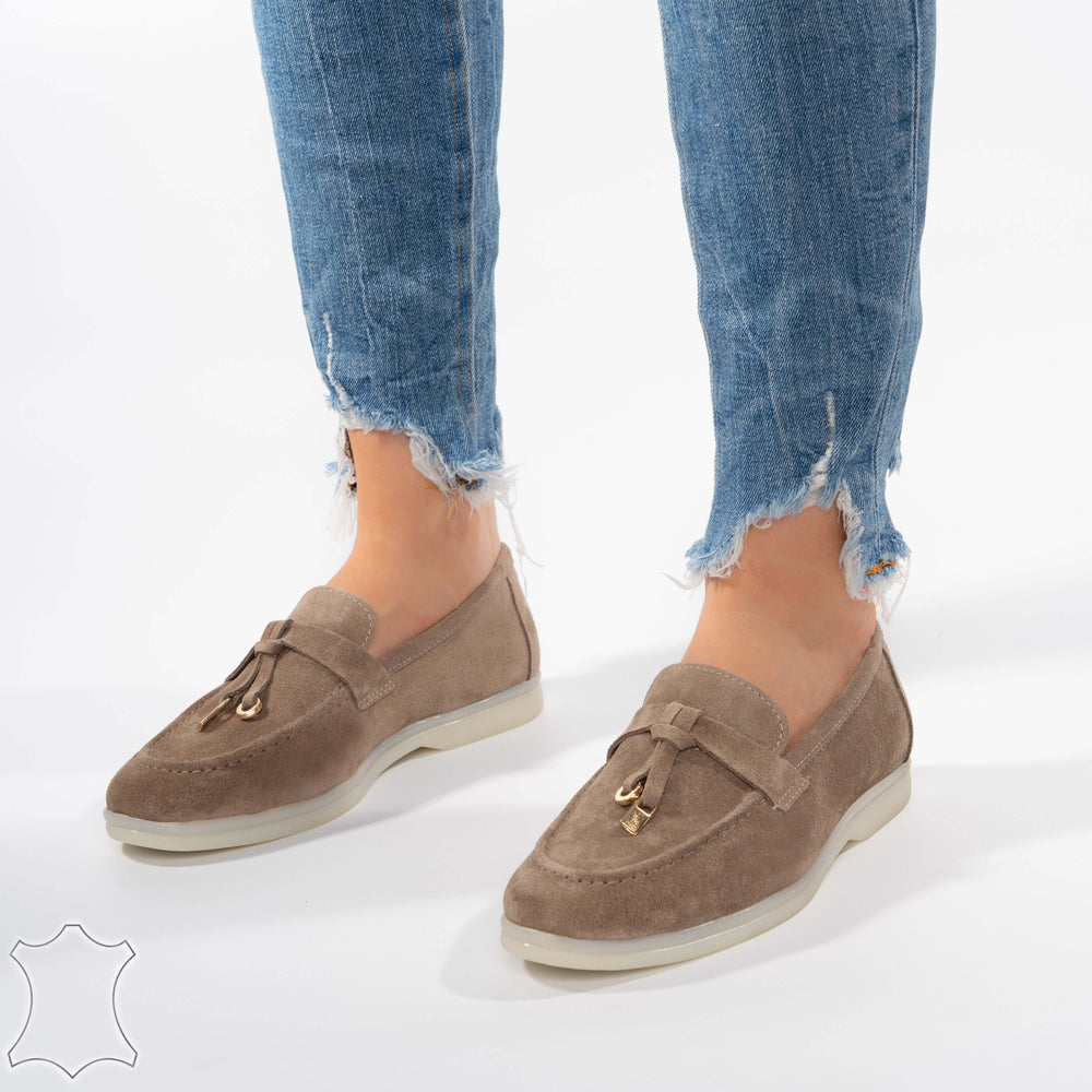 
                      
                        Mocasini Loafers Din Piele Intoarsă Suede - Alia Taupe
                      
                    