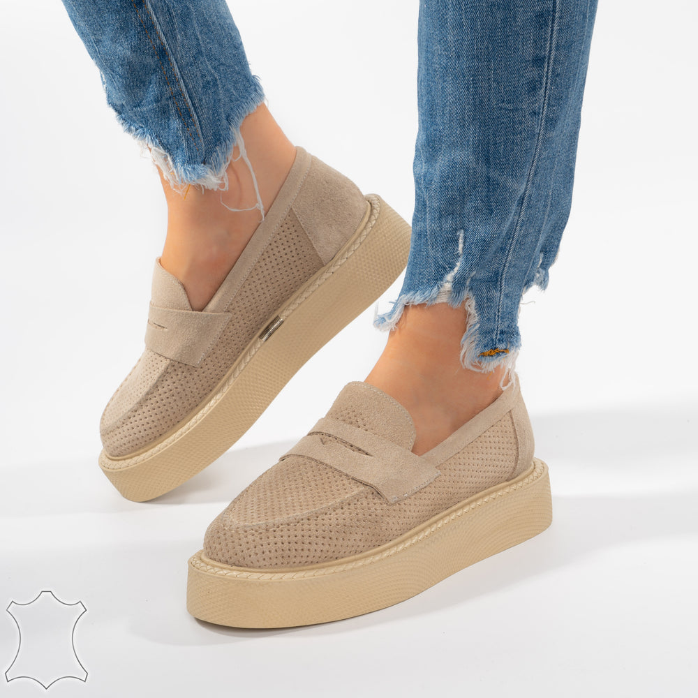 
                      
                        Mocasini Loafers Din Piele Intoarsa Perforata Suede - Amarila Bej
                      
                    