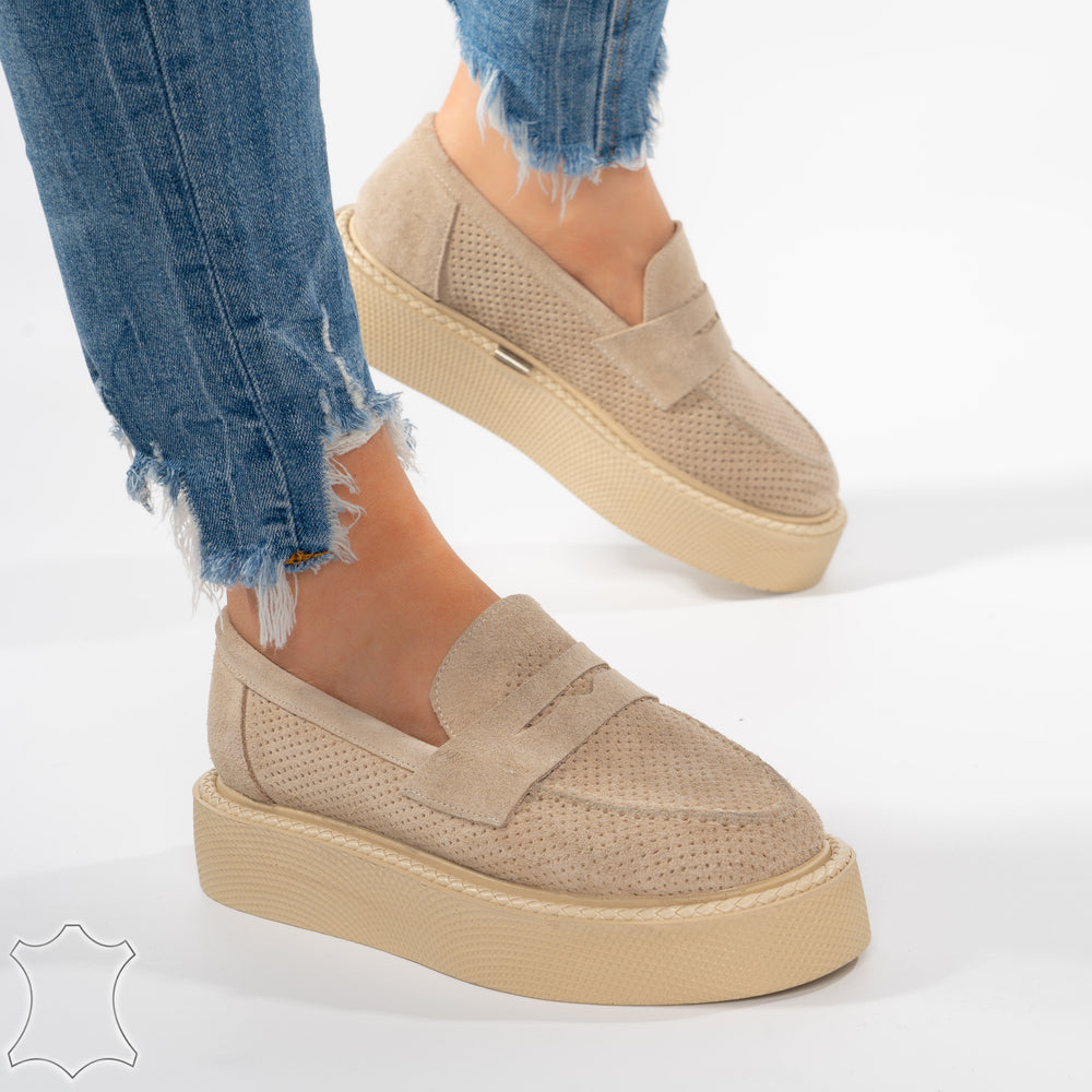 
                      
                        Mocasini Loafers Din Piele Intoarsa Perforata Suede - Amarila Bej
                      
                    