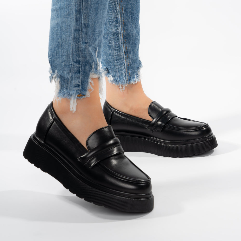 
                      
                        Pantofi Casual Tip Mocasini - Coco Negru
                      
                    