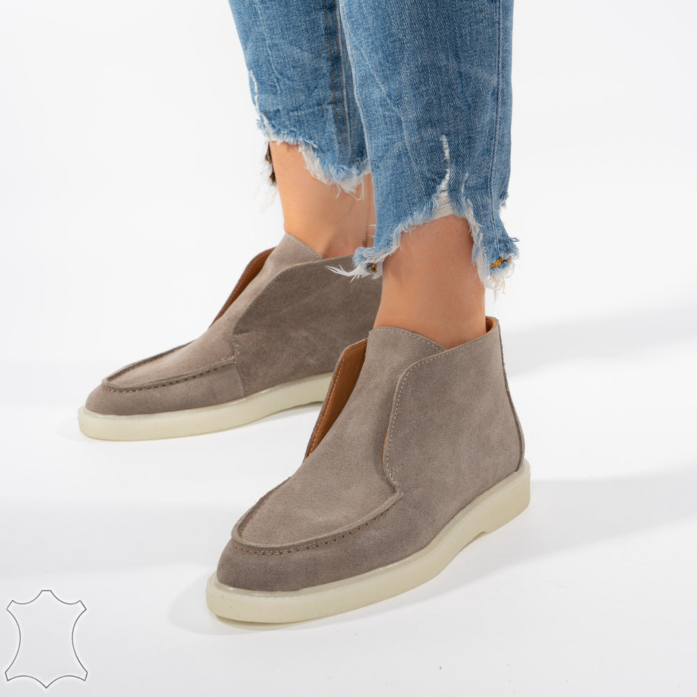 
                      
                        Mocasini Loafers Din Piele Intoarsă Suede Melek - Taupe
                      
                    