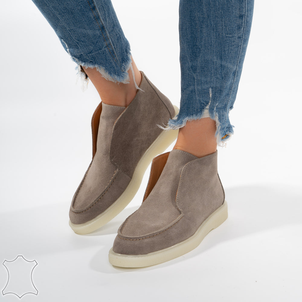 
                      
                        Mocasini Loafers Din Piele Intoarsă Suede Melek - Taupe
                      
                    