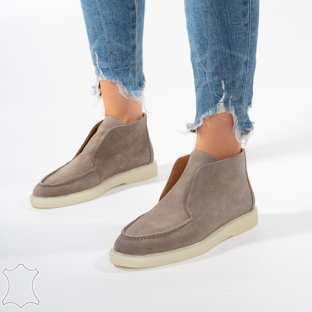 
                      
                        Mocasini Loafers Din Piele Intoarsă Suede Melek - Taupe
                      
                    