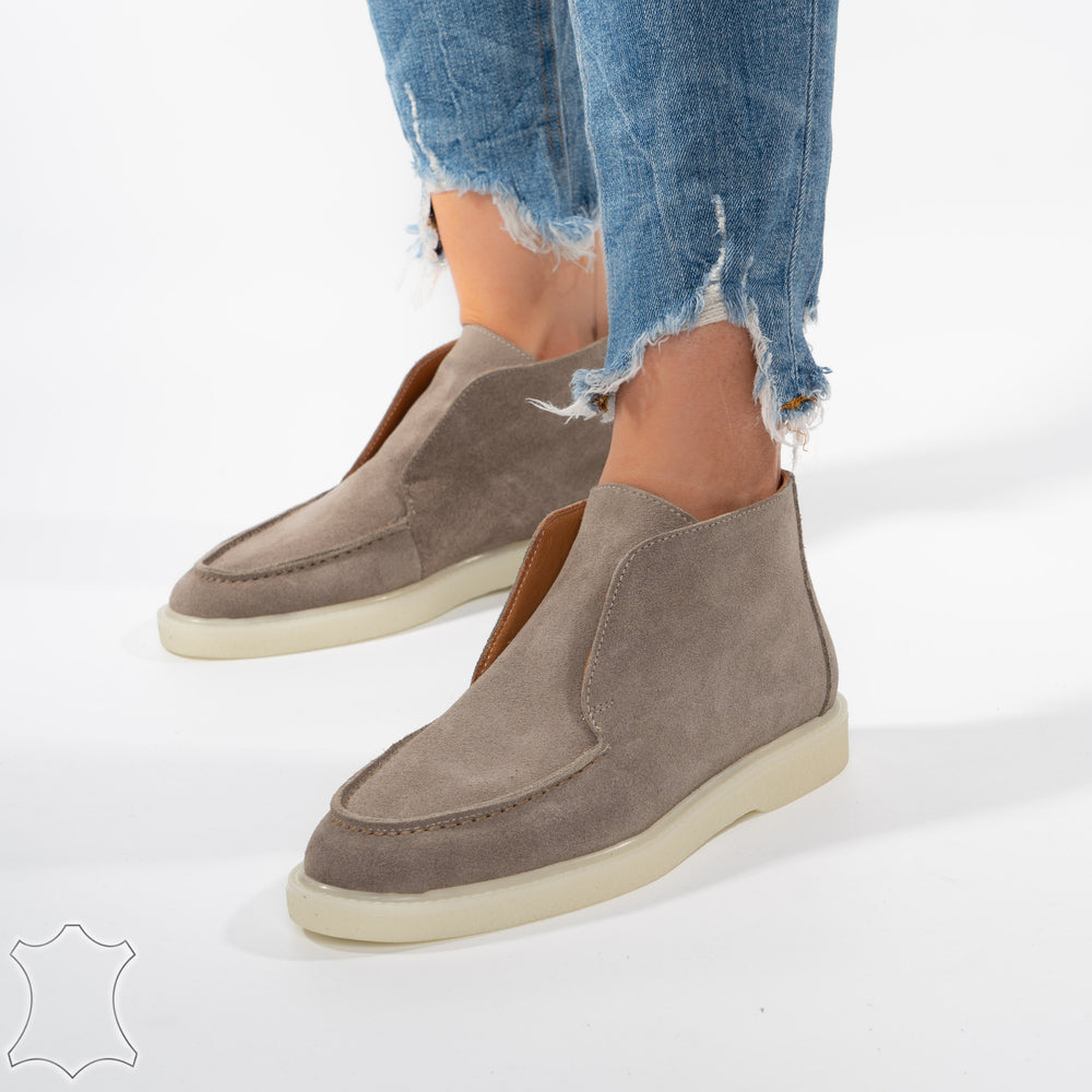 
                      
                        Mocasini Loafers Din Piele Intoarsă Suede Melek - Taupe
                      
                    