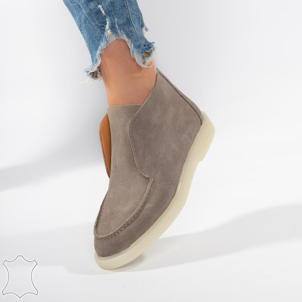 
                      
                        Mocasini Loafers Din Piele Intoarsă Suede Melek - Taupe
                      
                    