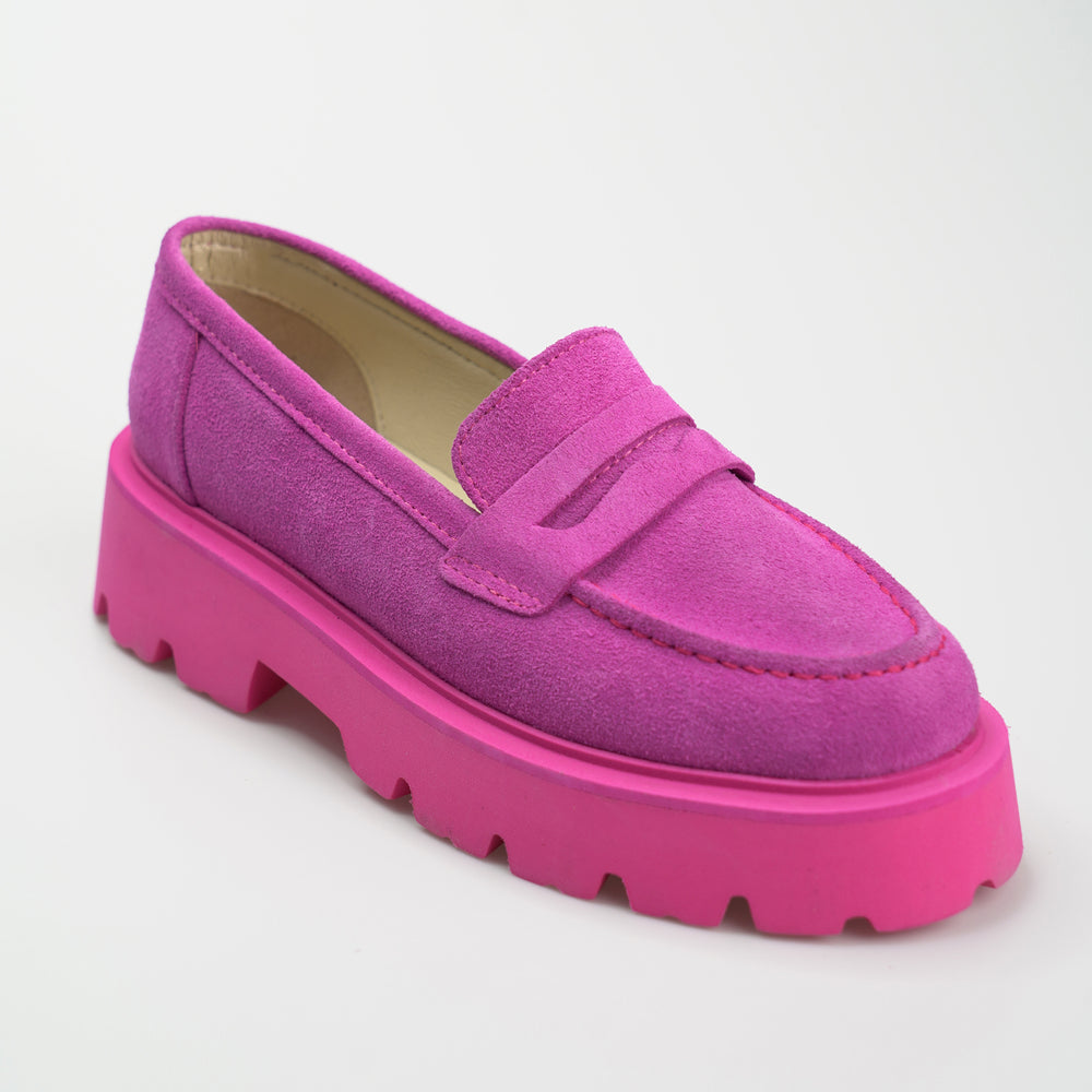 
                      
                        Mocasini Loafers Din Piele Intoarsă Suede - Fucshia Lara
                      
                    