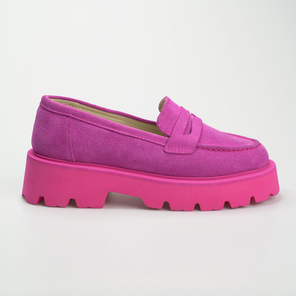 
                      
                        Mocasini Loafers Din Piele Intoarsă Suede - Fucshia Lara
                      
                    